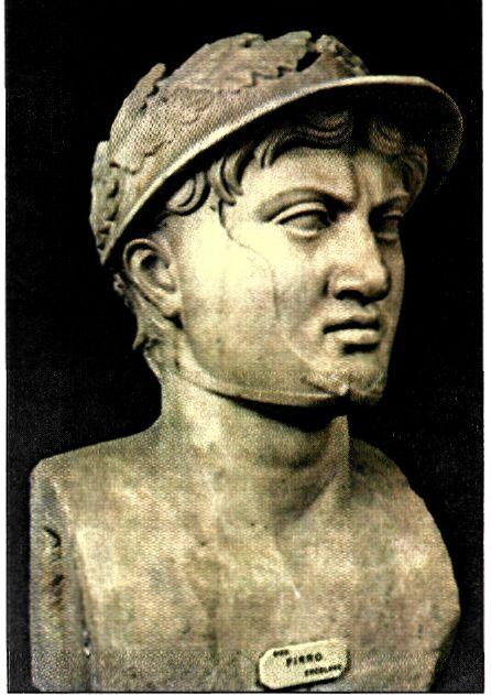 Προτομή του Πύρρου. Αντίγραφο ρωμαϊκών χρόνων πρωτότυπου έργου της ελληνιστικής εποχής. Τους χρόνους βασιλείας τον Πύρρου η Ήπειρος ήταν σημαντική δύναμη. (Νεάπολη, Εθνικό Μουσείο)